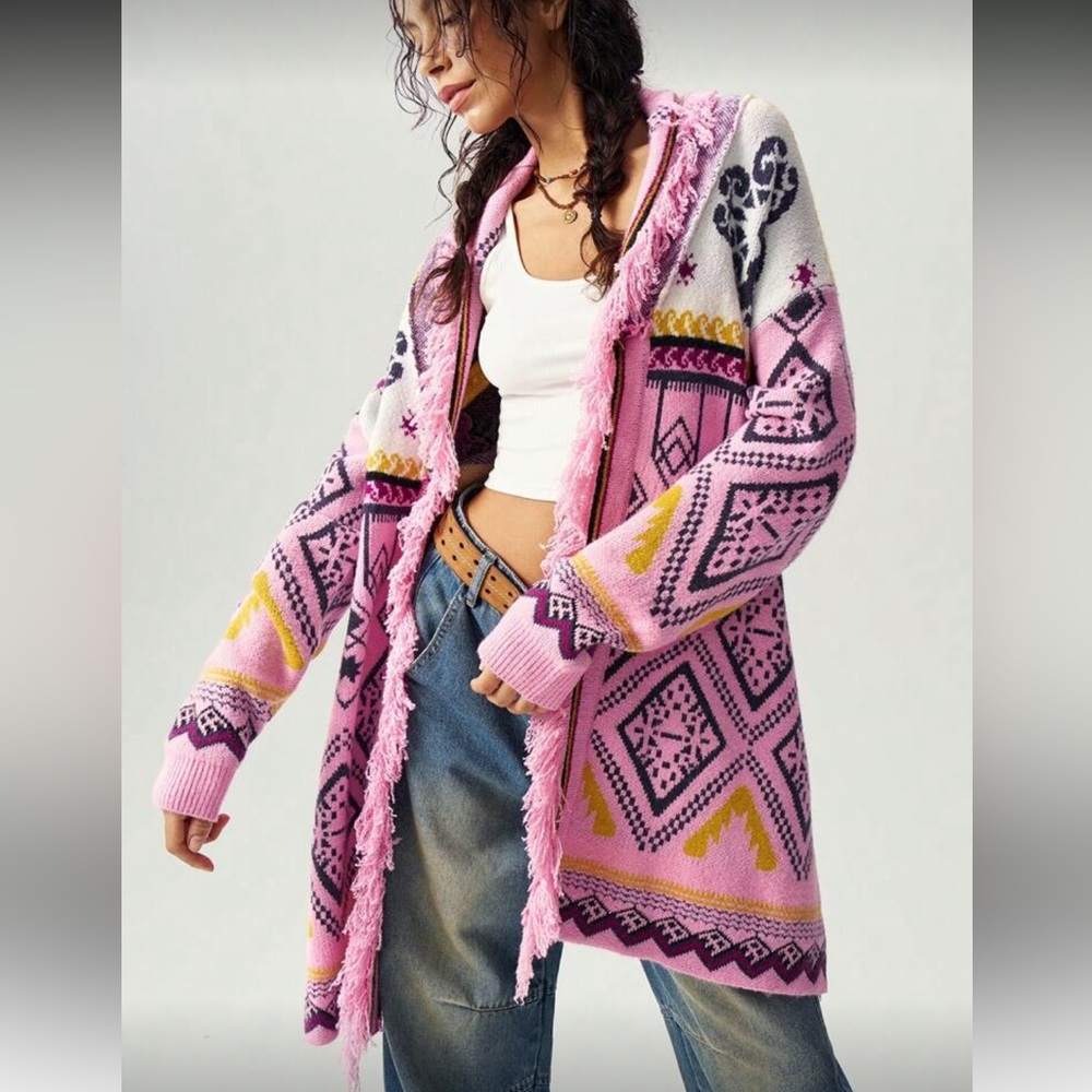 Floral boho knit fringe cardigan sweater Pink Patterned Hooded Cardigan - Picture 5 of 5